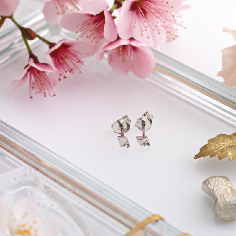 Boucles d'oreilles clous Carador en argent  et  oxyde de zirconium motif losange