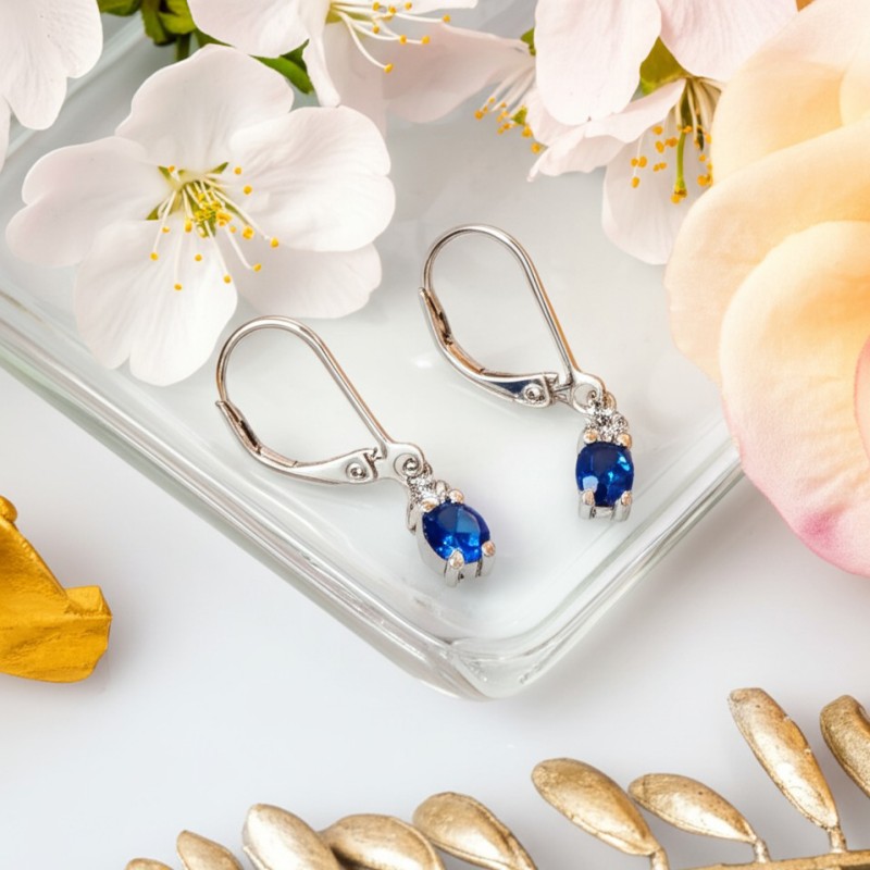 Boucles d'oreilles dormeuses Carador en argent oxydes de zirconium et spinelle bleu foncé sertis
