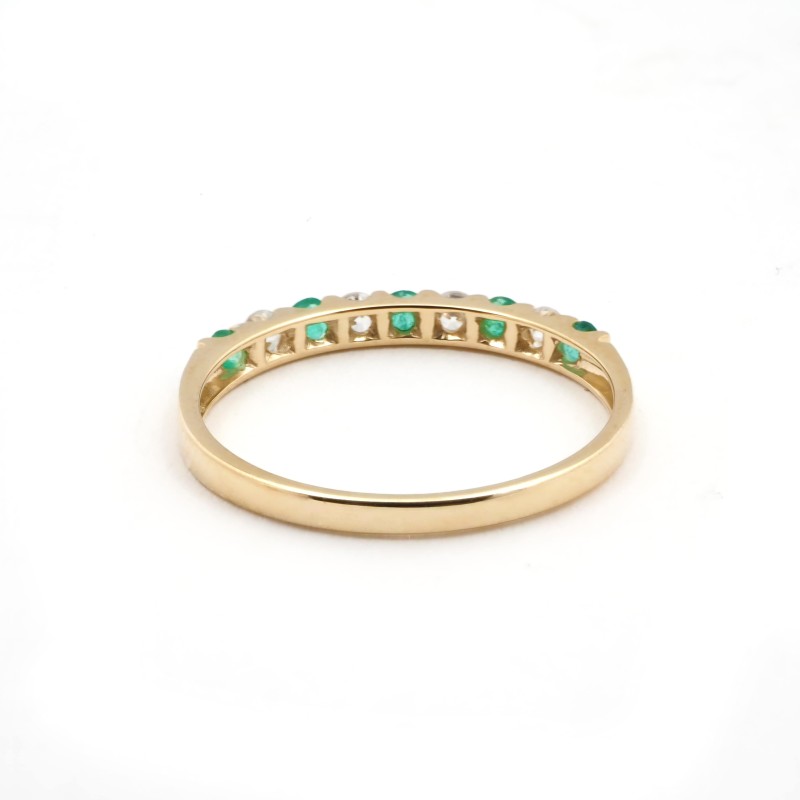 Alliance femme - Carador - En or jaune, avec Émeraude