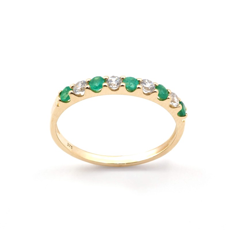 Alliance femme - Carador - En or jaune, avec Émeraude