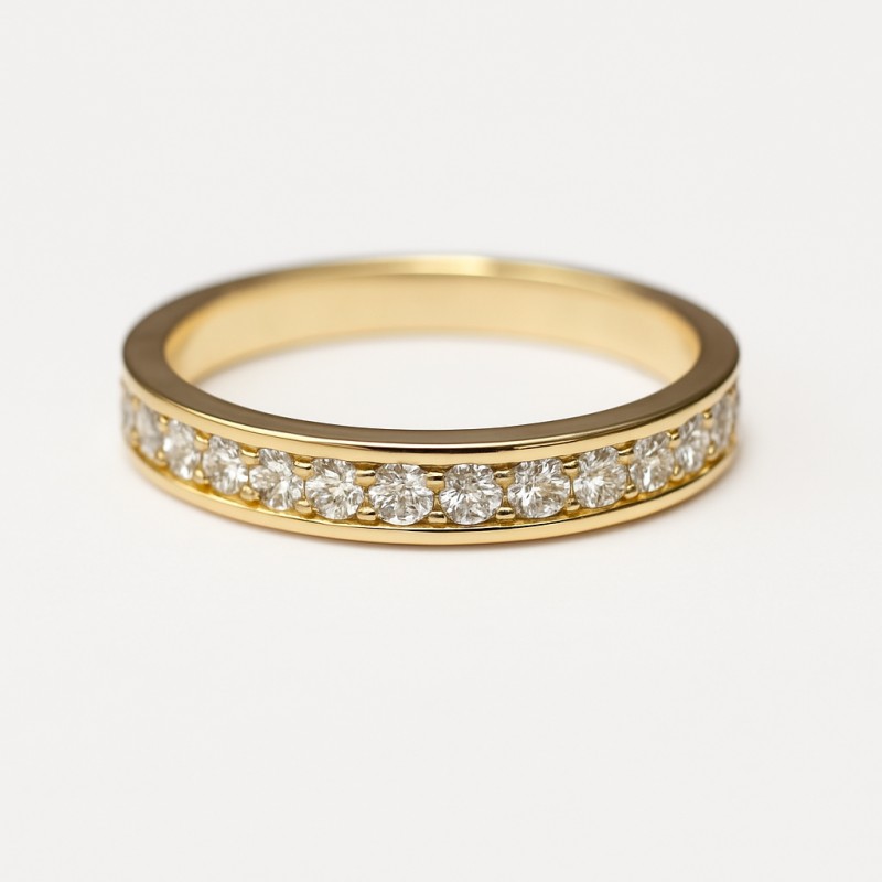 Bague Victoria Magdalena Type Alliance Tour Complet Plaqué Or et Oxydes de zirconium